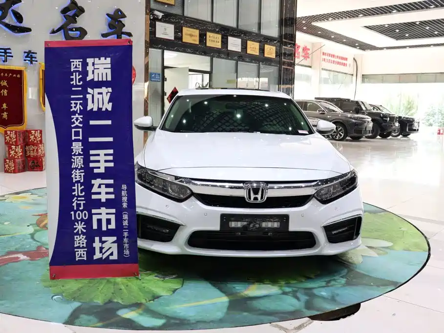 Honda Inspire — фото 2