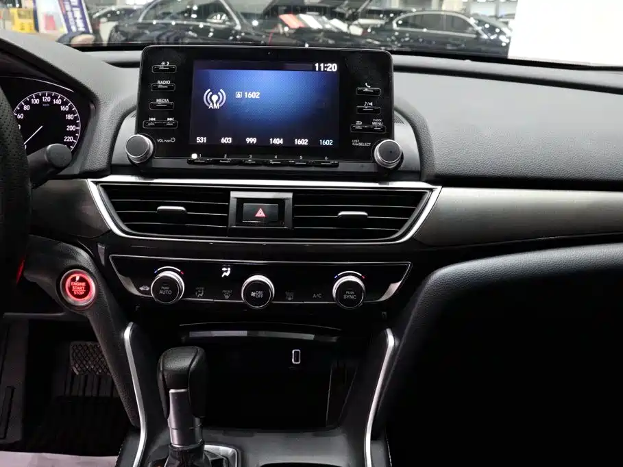 Honda Inspire — фото 11