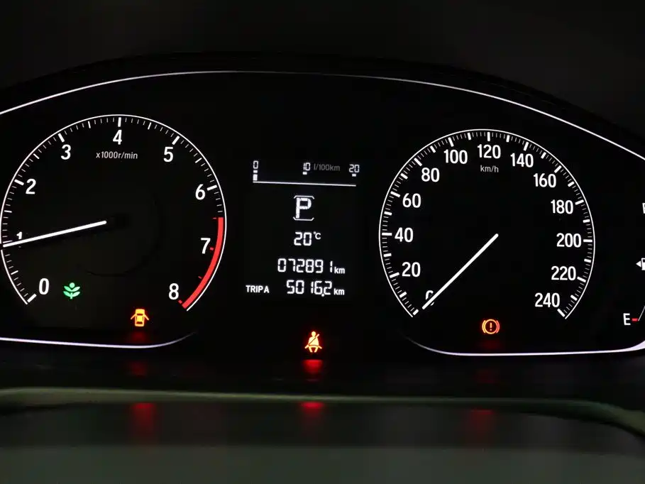 Honda Inspire — фото 14