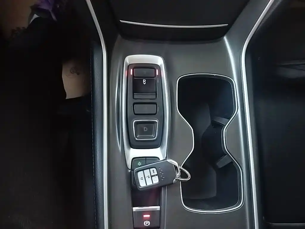 Honda Accord — фото 14