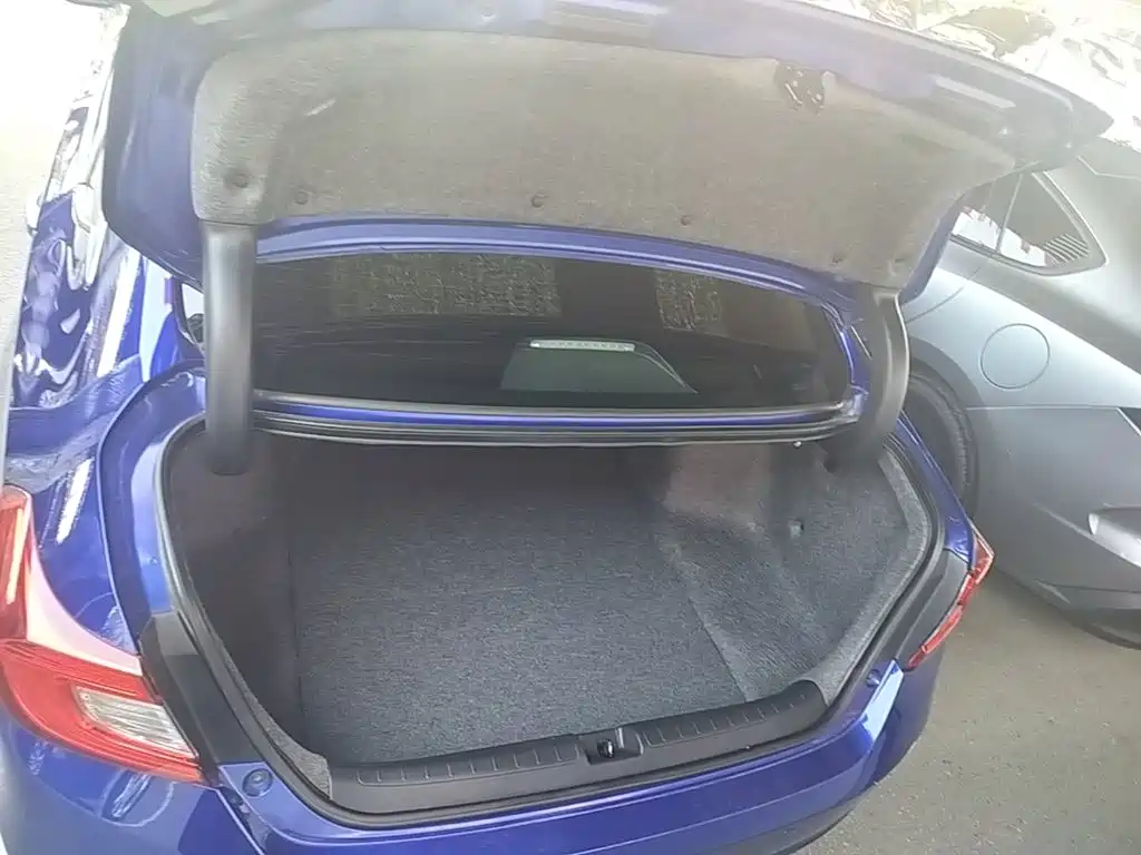 Honda Accord — фото 19