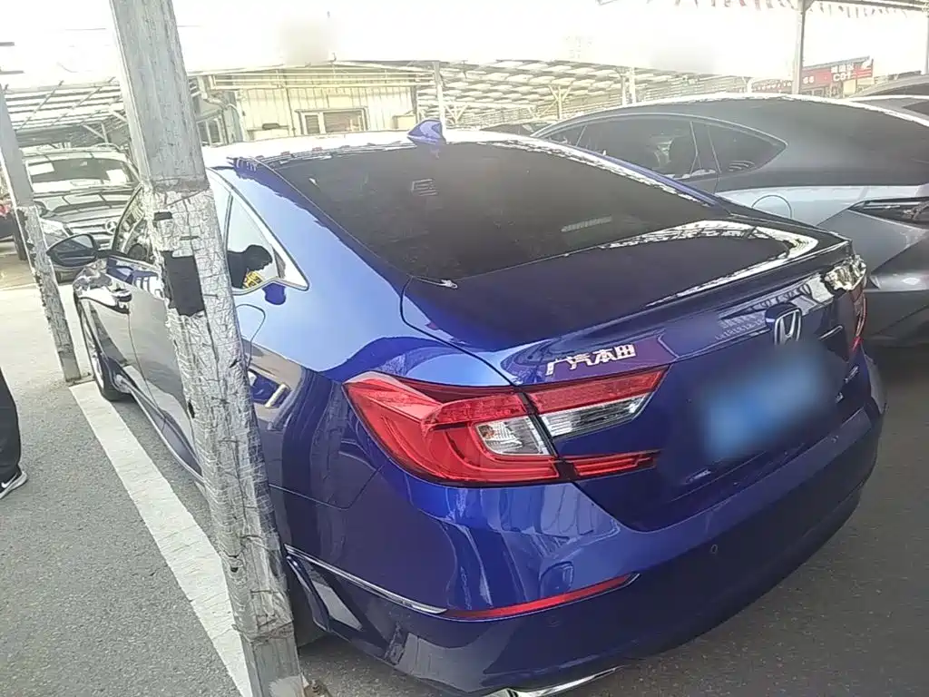 Honda Accord — фото 5