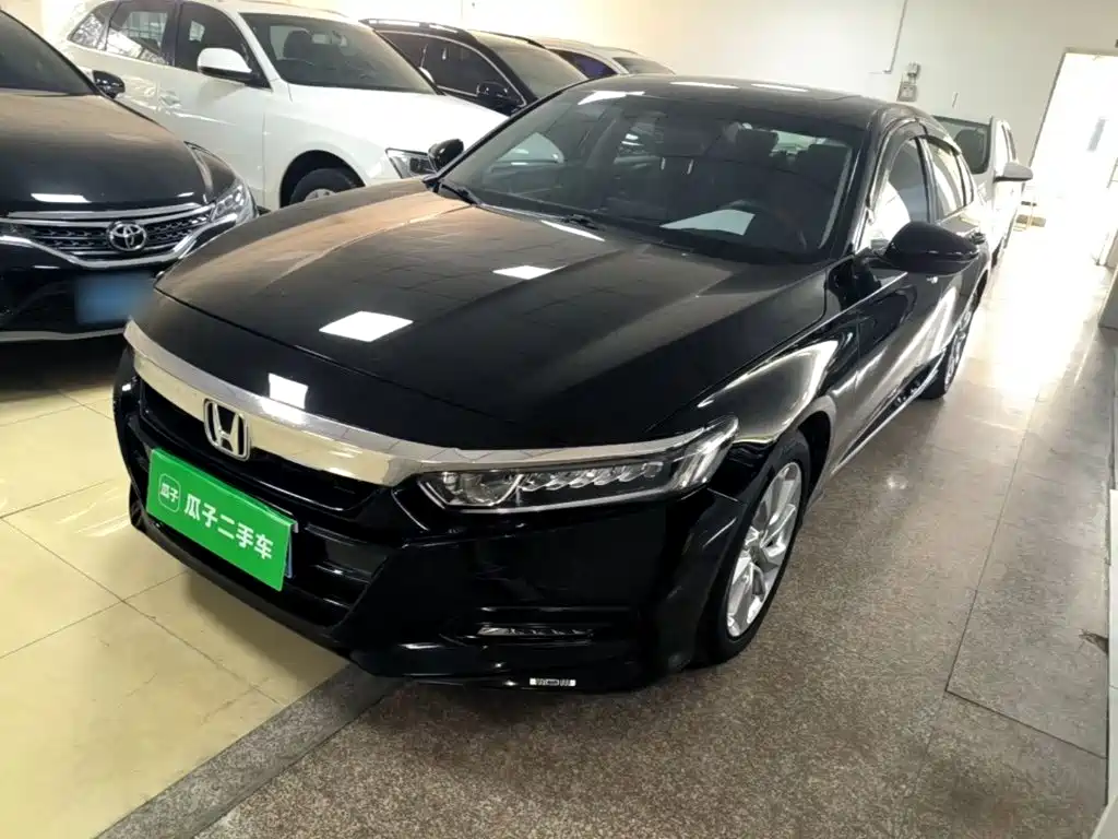 Honda Accord — фото 2