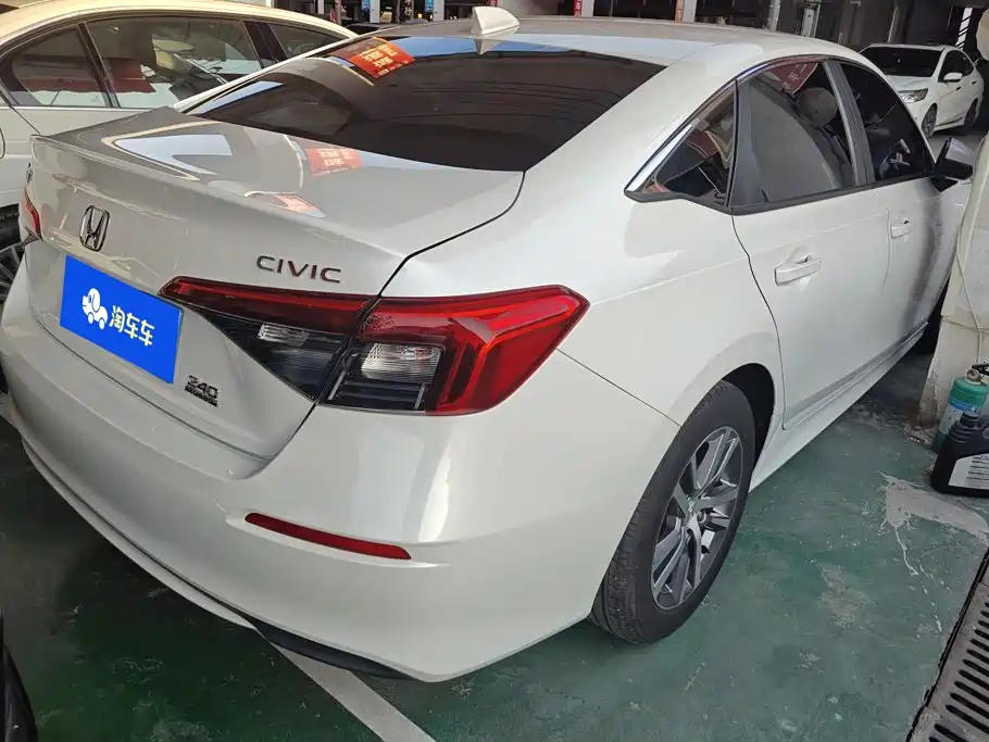 Honda Civic — фото 3