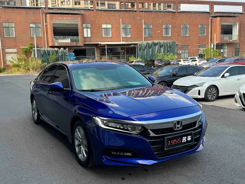 Honda Accord — фото 3