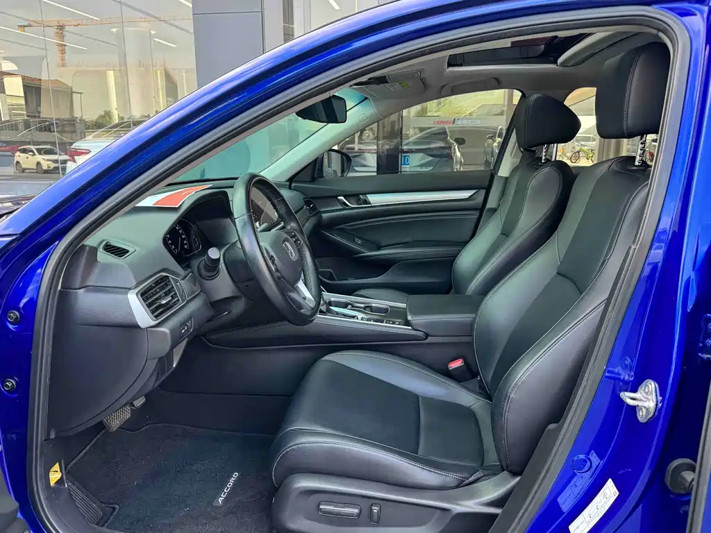 Honda Accord — фото 4