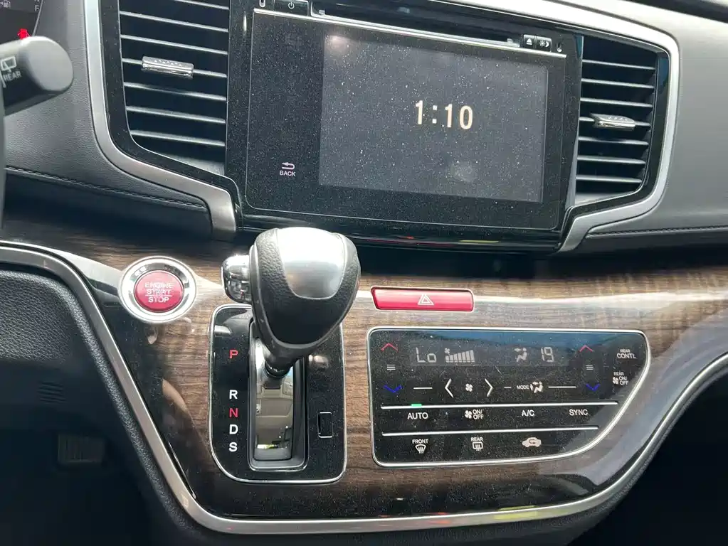 Honda Odyssey — фото 13