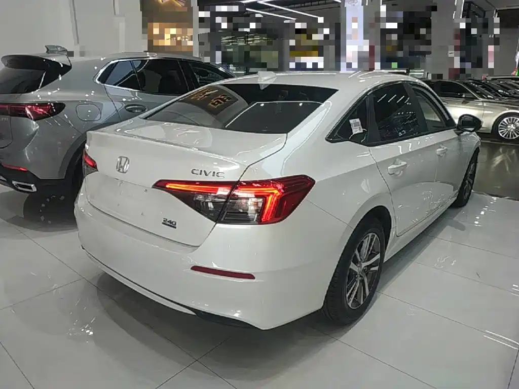 Honda Civic — фото 7