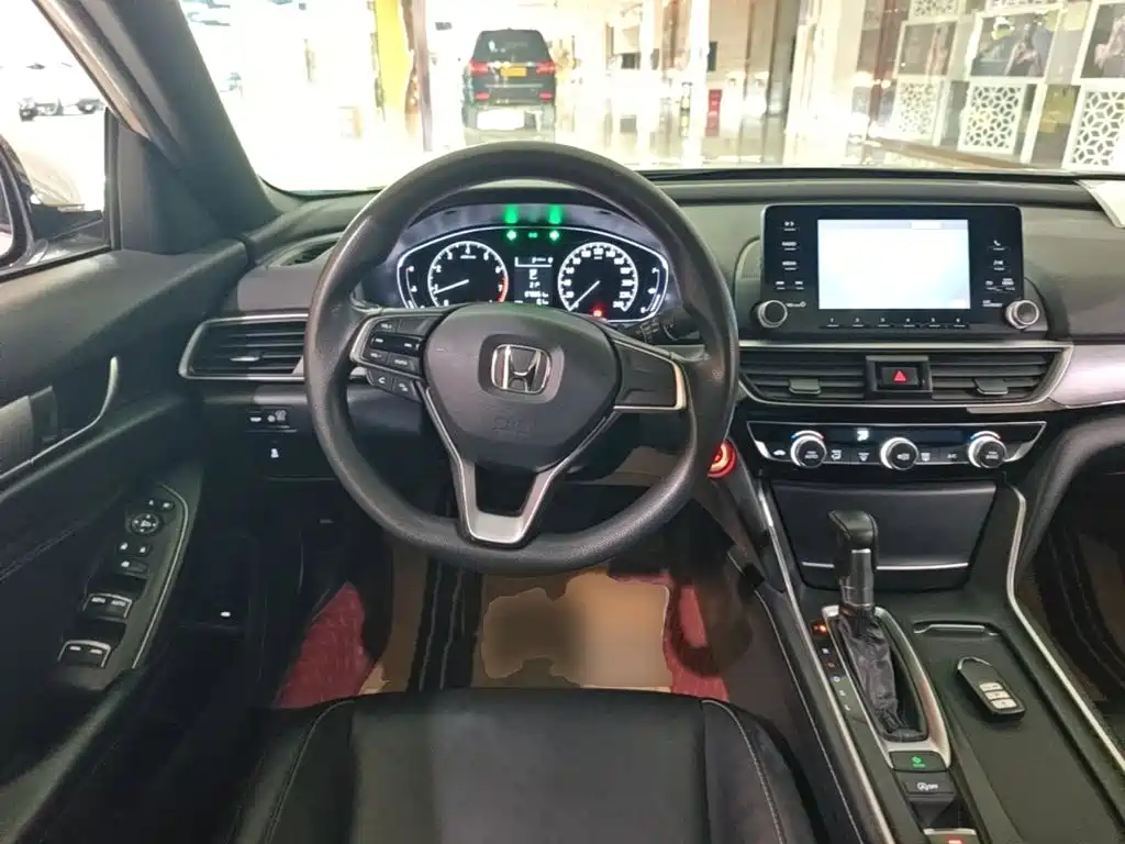 Honda Inspire — фото 11