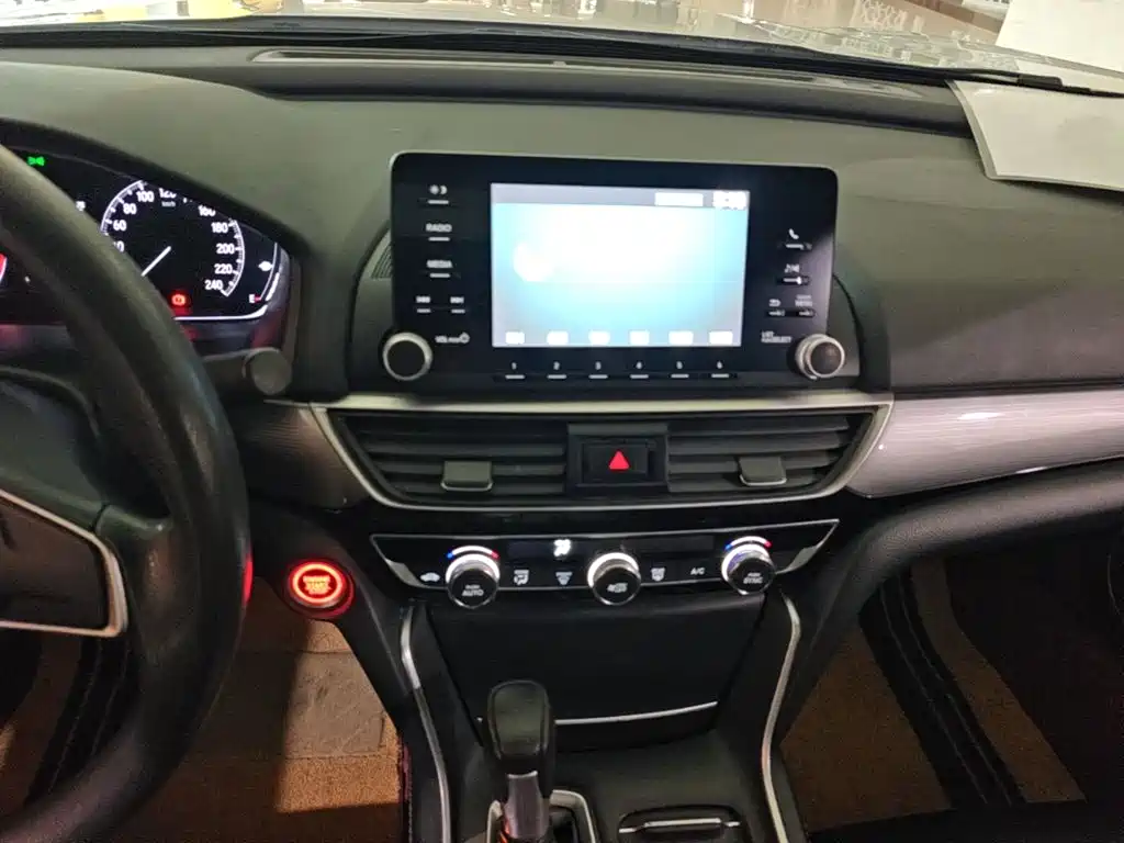 Honda Inspire — фото 13