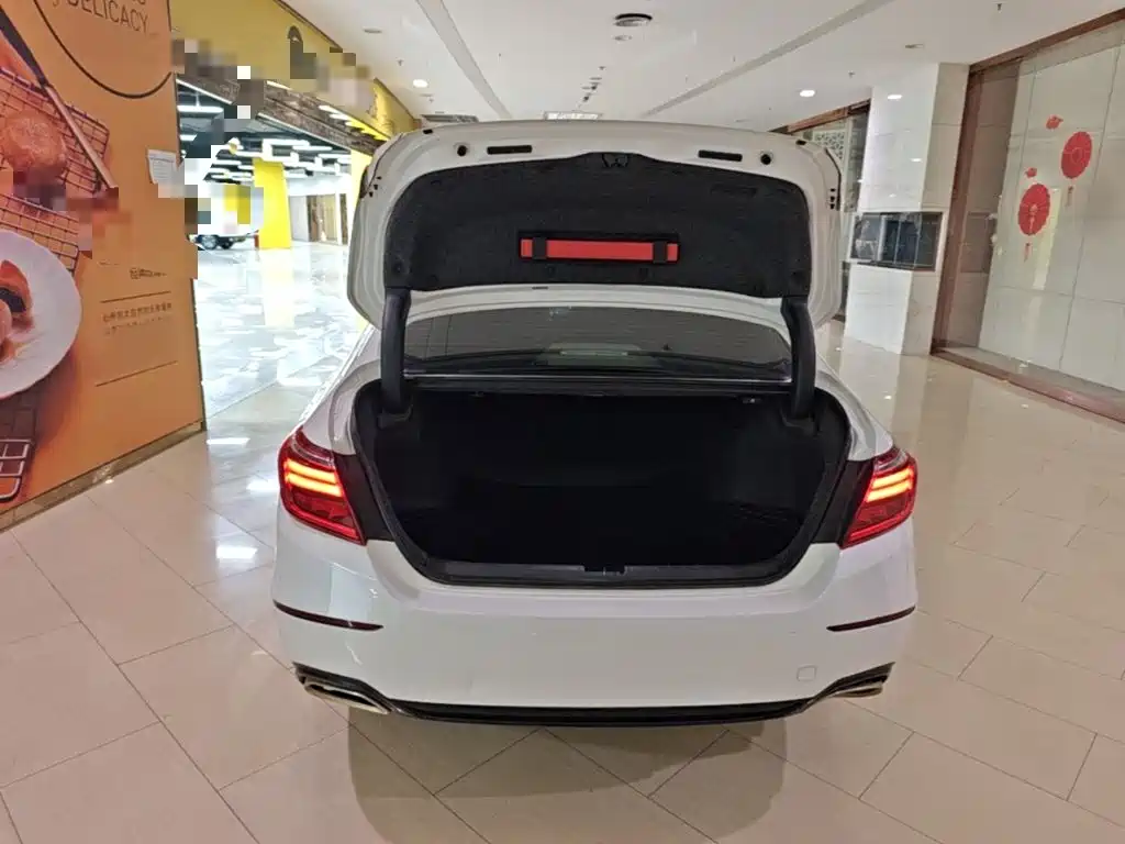 Honda Inspire — фото 19