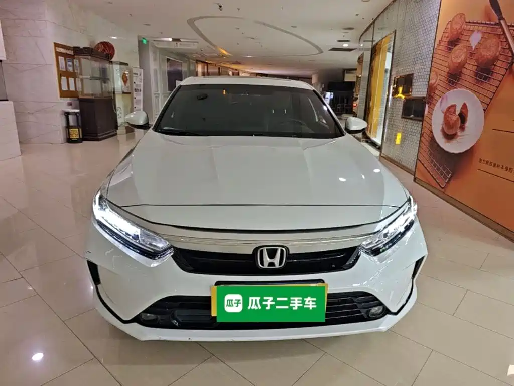Honda Inspire — фото 3