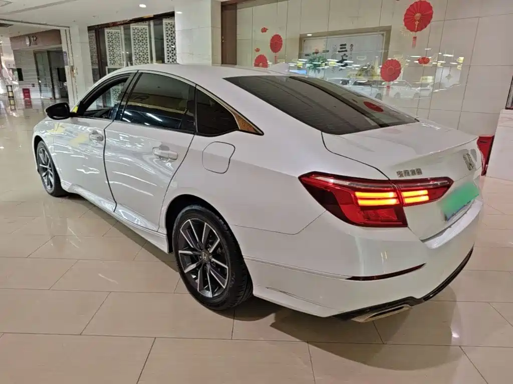 Honda Inspire — фото 5