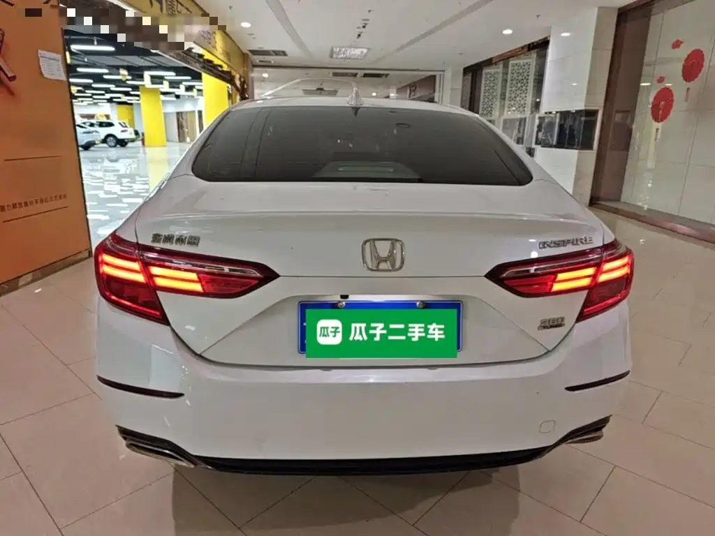 Honda Inspire — фото 6
