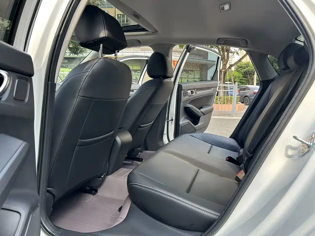Honda Civic — фото 17
