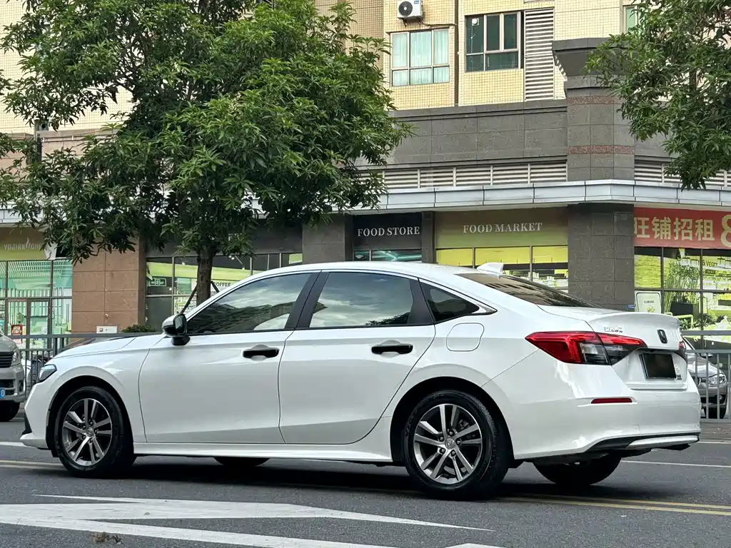 Honda Civic — фото 4