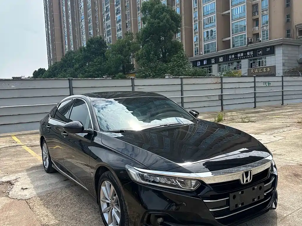 Honda Accord — фото 3