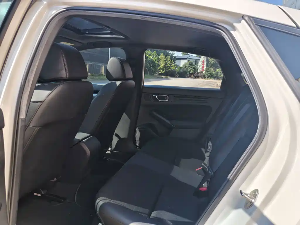 Honda Civic — фото 10