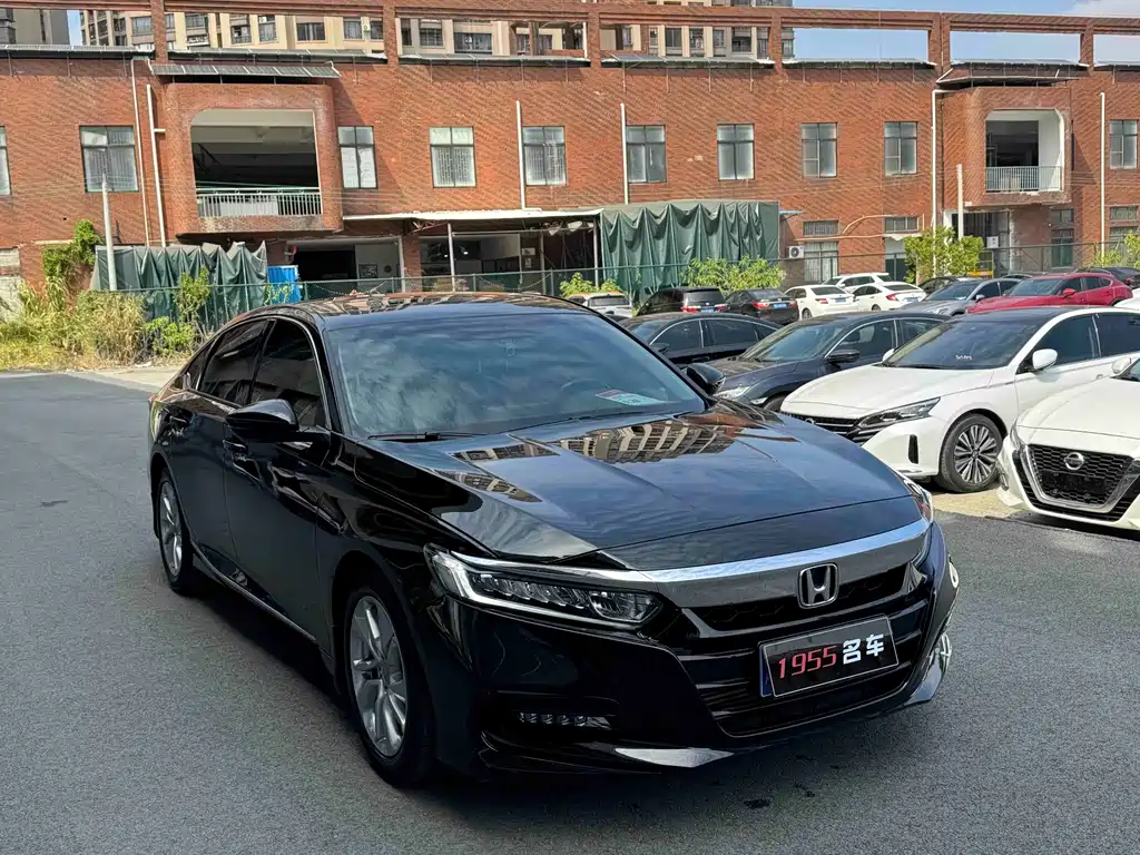 Honda Accord — фото 3