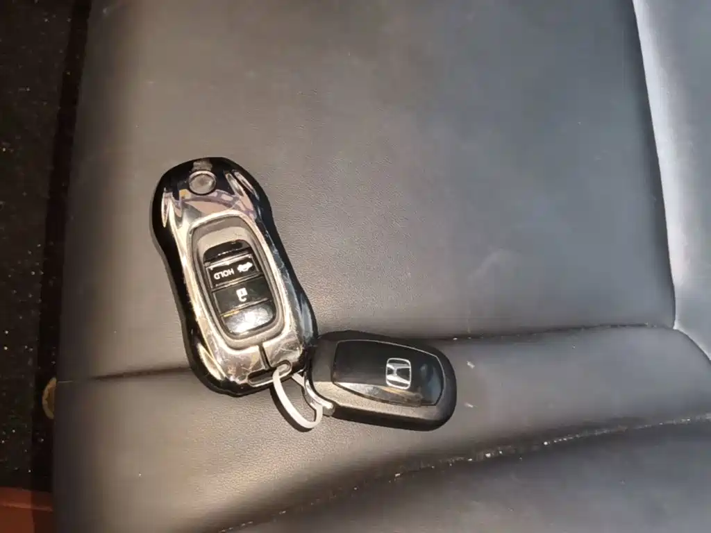 Honda Accord — фото 9