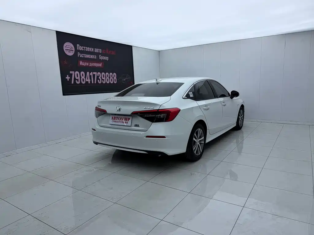 Honda Civic — фото 9