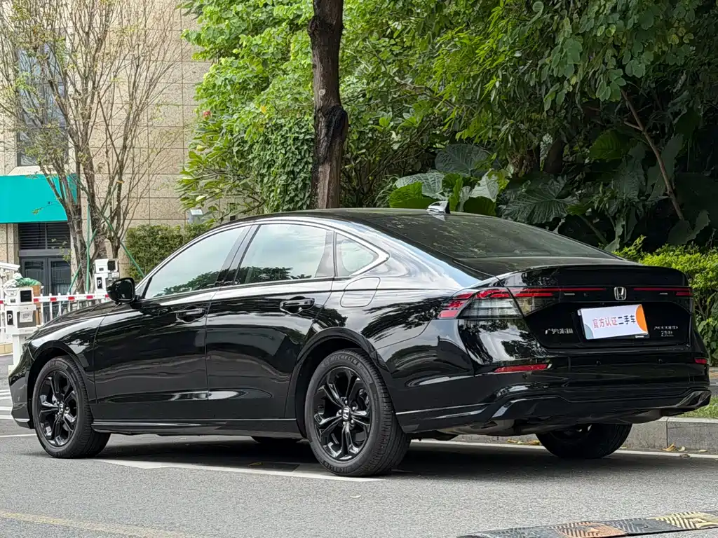 Honda Accord — фото 4