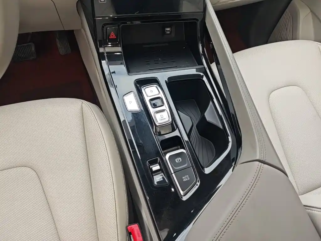 Hyundai Custo — фото 14