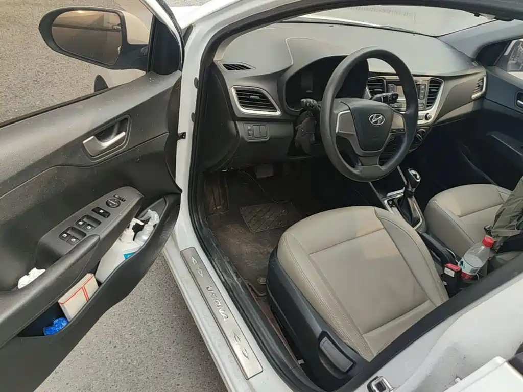 Hyundai Verna — фото 16