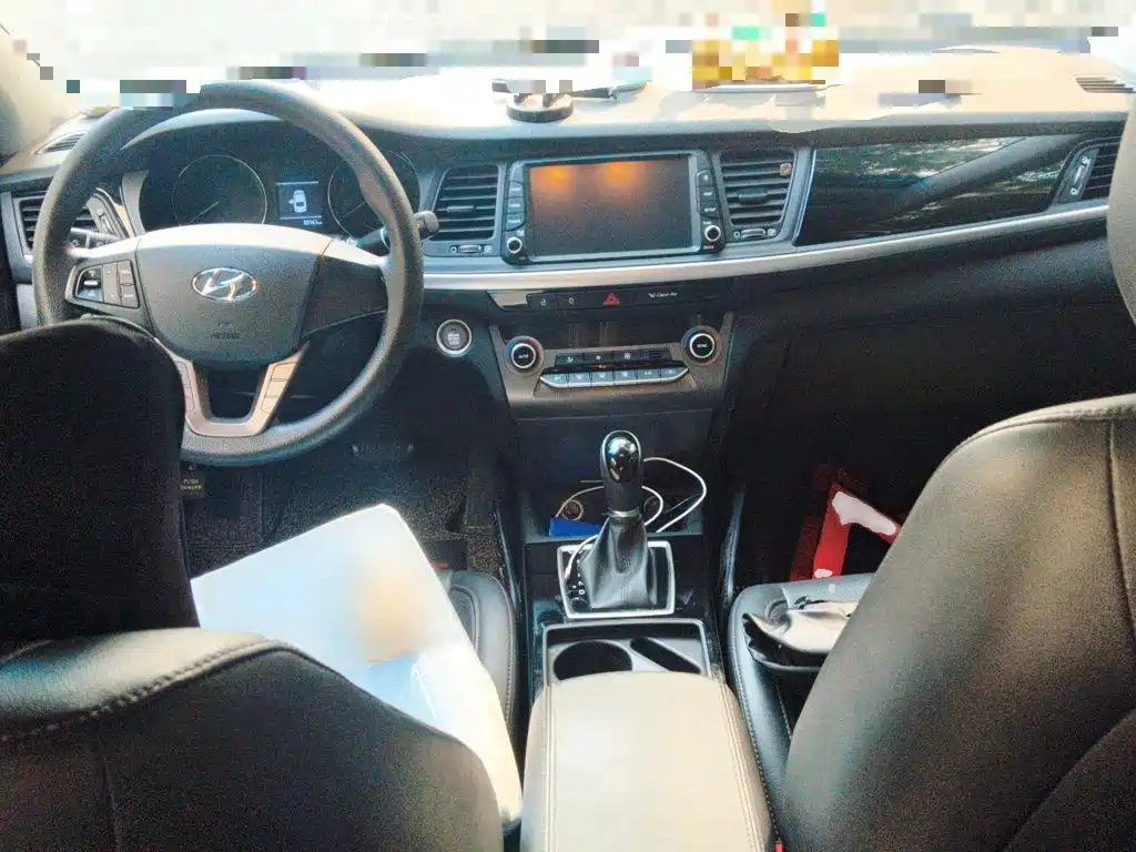 Hyundai Mistra — фото 13