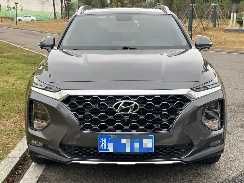 Hyundai Santa Fe — фото 2