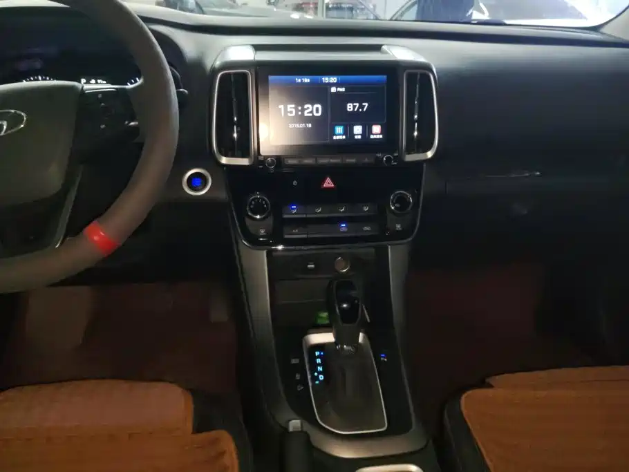 Hyundai ix35 — фото 13