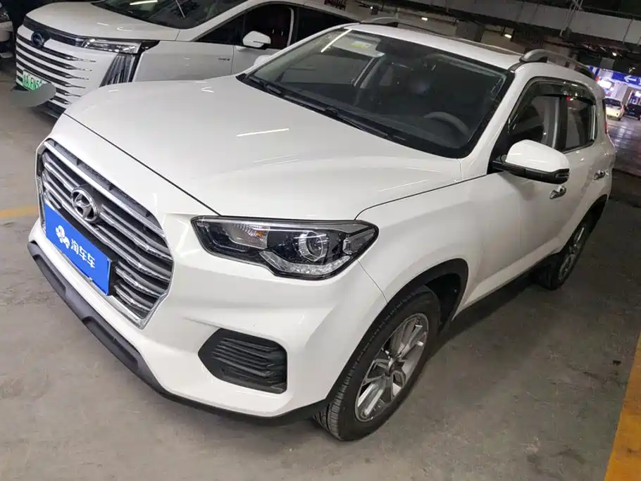 Hyundai ix35 — фото 1