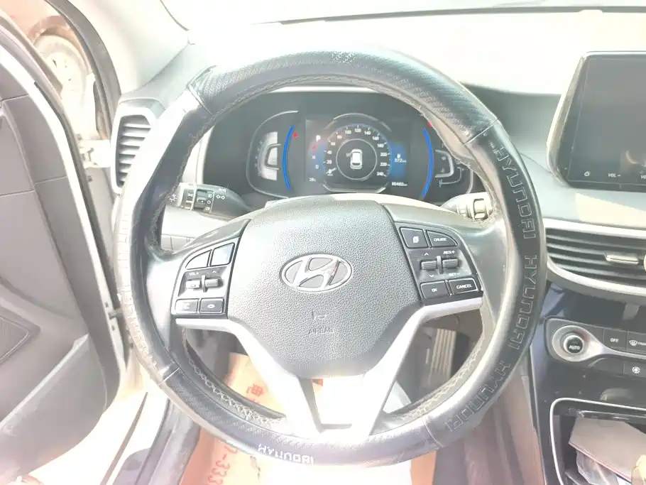 Hyundai Tucson — фото 15