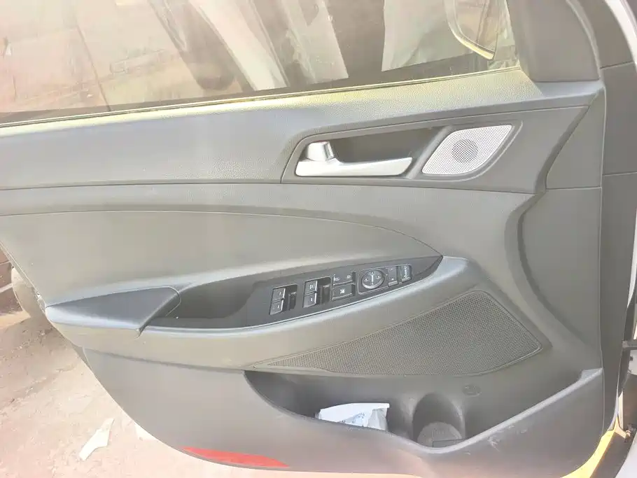 Hyundai Tucson — фото 7