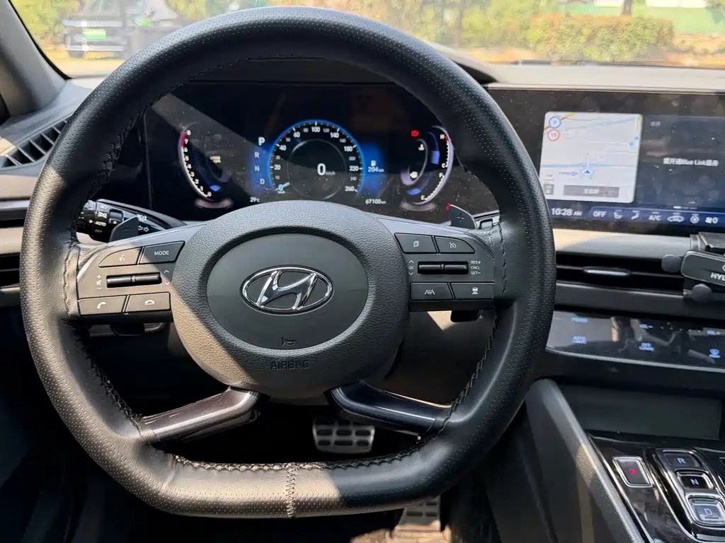 Hyundai Sonata — фото 18
