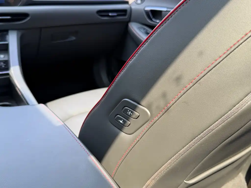 Hyundai Sonata — фото 20