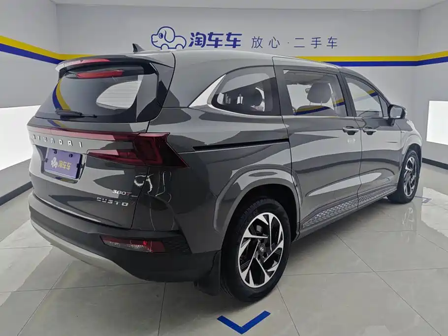 Hyundai Custo — фото 3