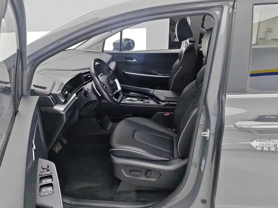 Hyundai Custo — фото 9