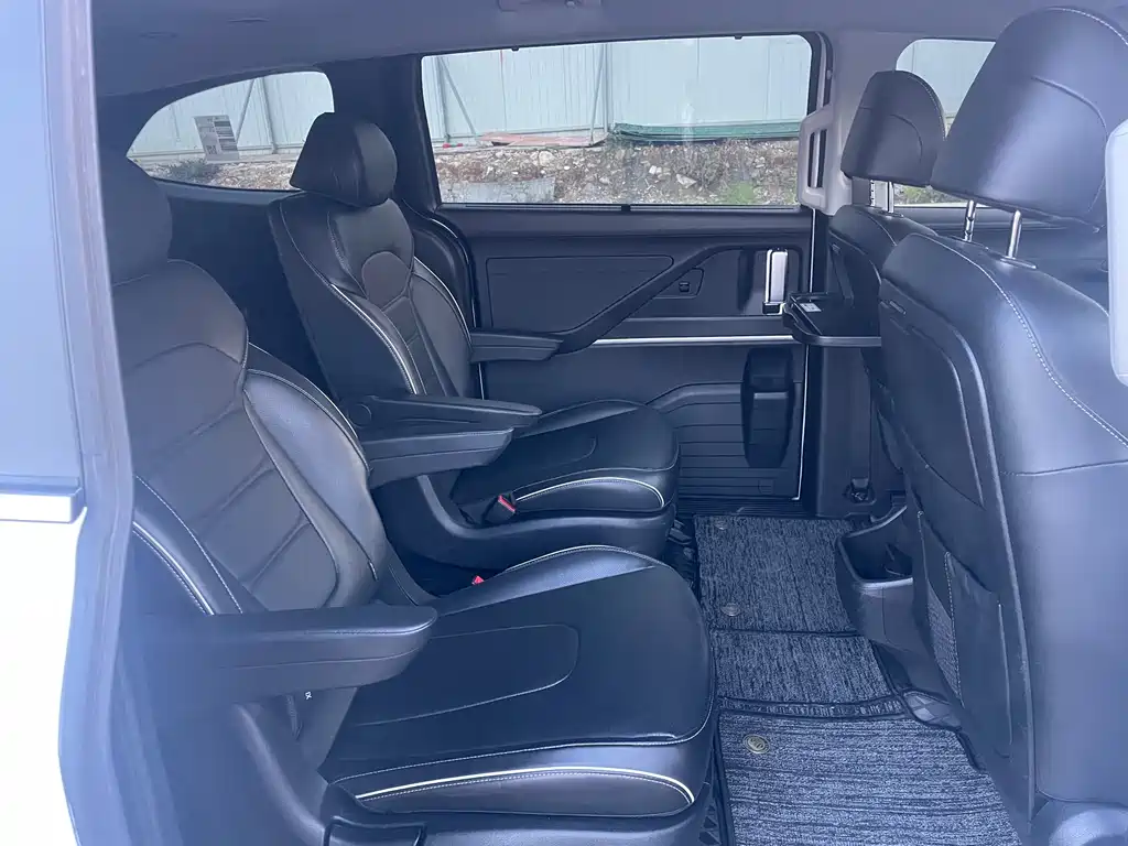 Hyundai Custo — фото 11