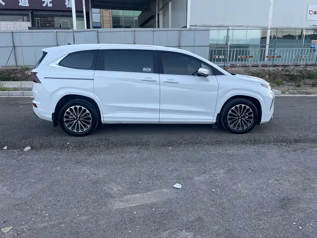 Hyundai Custo — фото 9