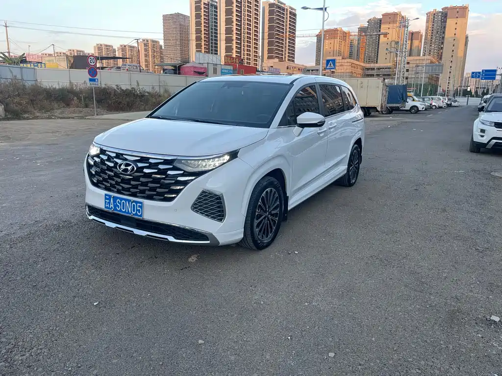 Hyundai Custo — фото 1