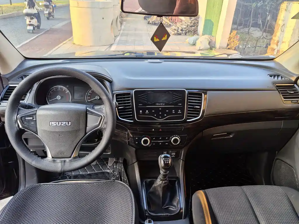 Isuzu Lingtuo — фото 8