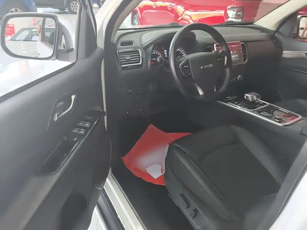 Isuzu Lingtuo — фото 16