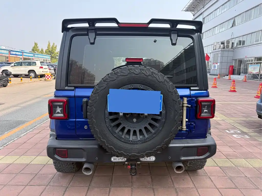 Jeep Wrangler — фото 4