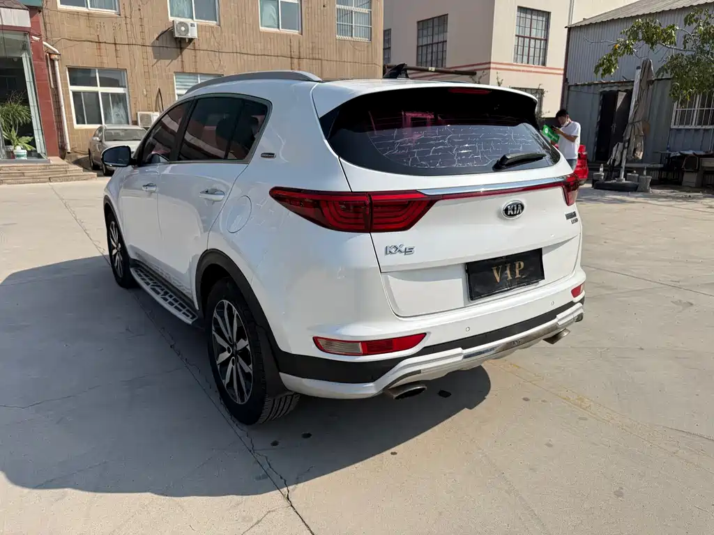 Kia KX5 — фото 10