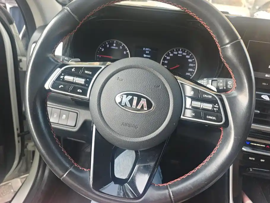 Kia KX3 — фото 15