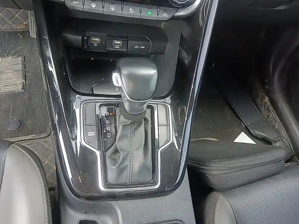 Kia Sportage — фото 14