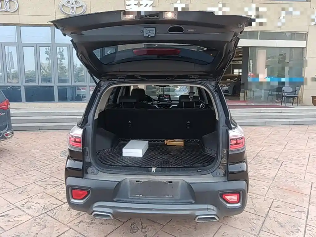 Kia Sportage — фото 19