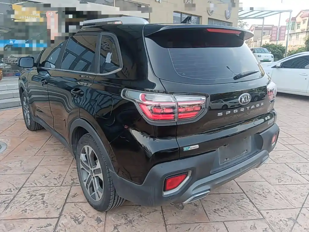 Kia Sportage — фото 5