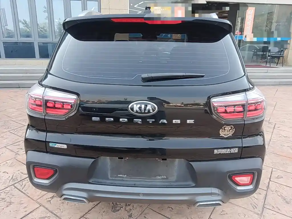 Kia Sportage — фото 6